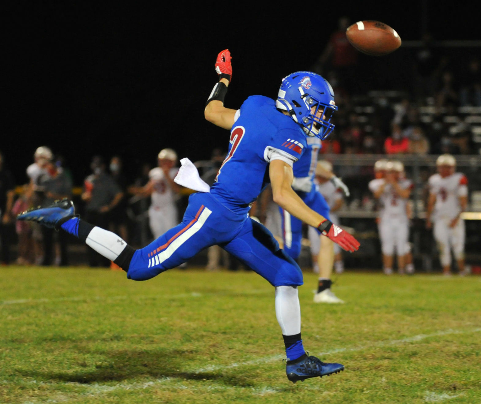 100920-qc-spt-maq-camanche fb-180